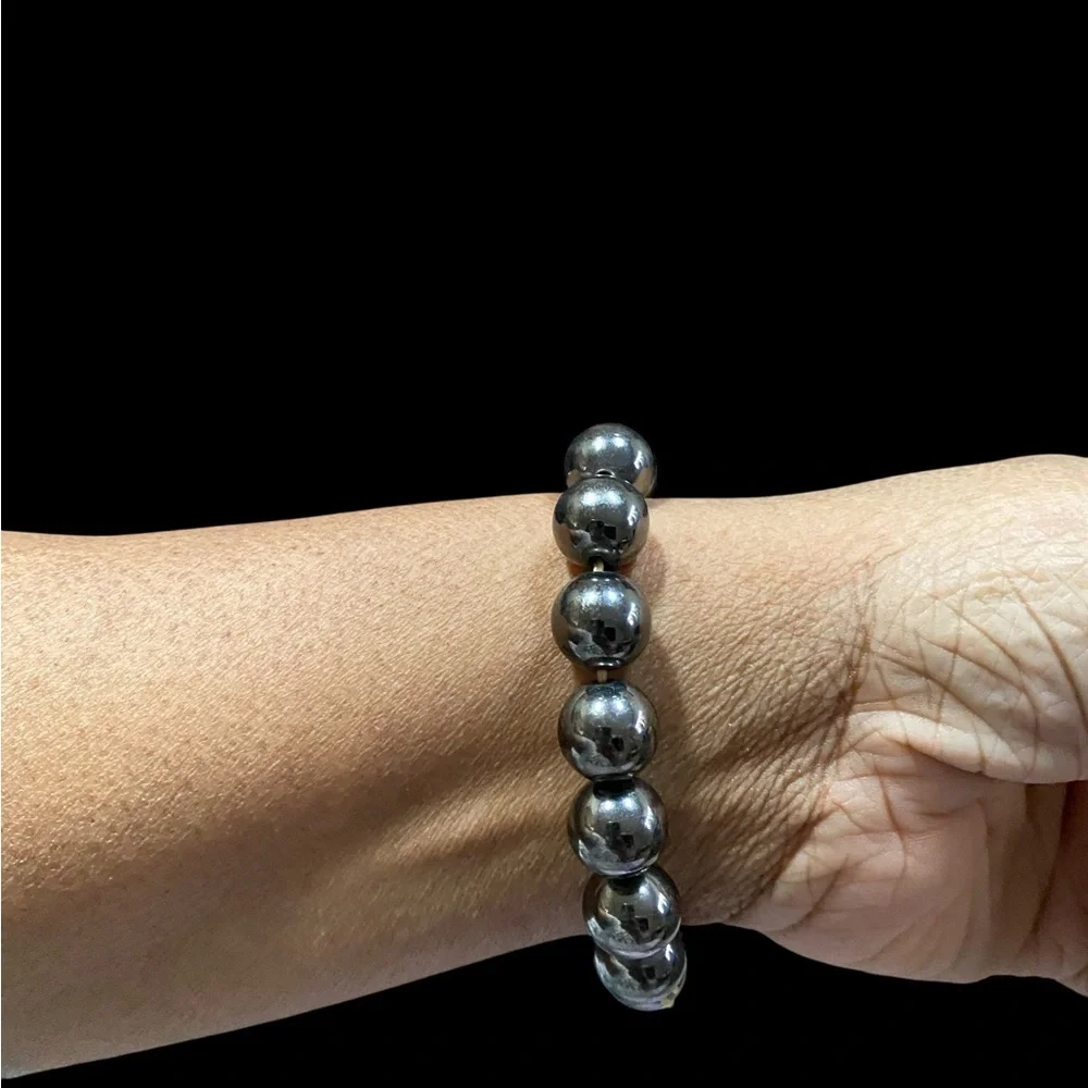Elegant Silver Beaded Bracelet